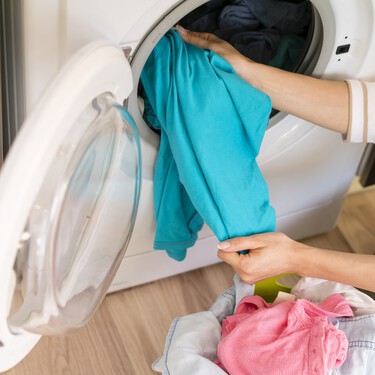 Lidl tiene el tendedero compacto de Vileda: es plegable, está rebajado y cabe en cualquier rincón 