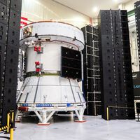A NASA está submetendo o módulo Orion a testes extremos: fritando-o com decibéis emitidos por vários alto-falantes 