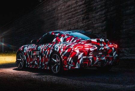 Toyota Supra Camuflaje