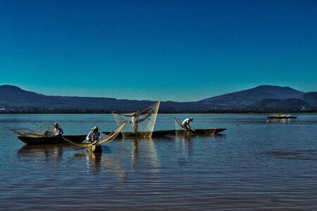 Qué ver y hacer en Janitzio, la isla de Michoacán que brilla en Día de Muertos