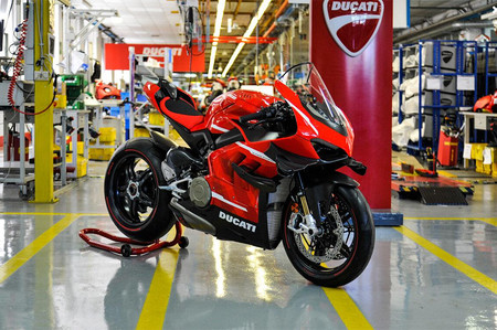 Ducati Superleggera V4 2020 Video Fabrica 2