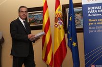 El gobierno cruza los dedos para que los salarios suban