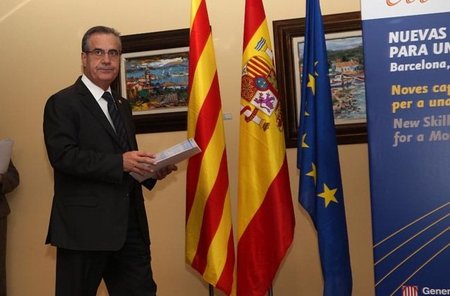 El gobierno cruza los dedos para que los salarios suban
