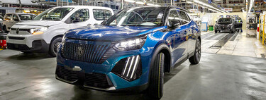 A Stellantis se le acumulan los coches sin vender por toda Europa. Su solución, paralizar la producción en seis fábricas europeas, incluidas las de España