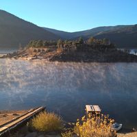 Isla del Burguillo, la isla amurallada más curiosa de España (y que se puede alquilar)