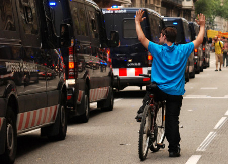 El jefe de los Mossos en Barcelona declara que el desalojo de Plaza Catalunya fue "proporcional"
