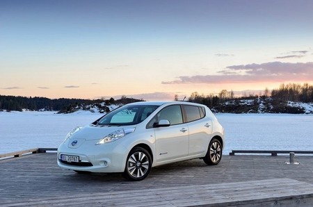 Nissan Leaf 2014 800x600 Wallpaper 10
