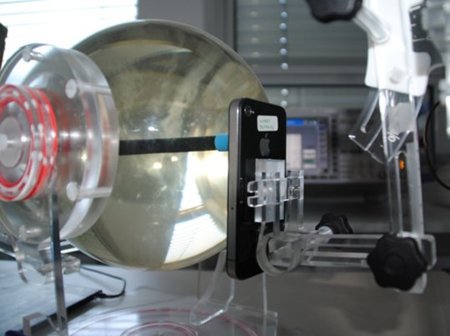 Un estudio de los alemanes Stiftung Warentest sigue calentando el AntennaGate