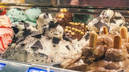 Olvídate de los helados esponjosos o llenos de aire: así puedes elegir un helado de buena calidad