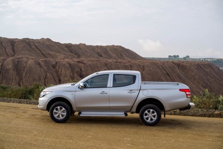 L200 2016 Side 2