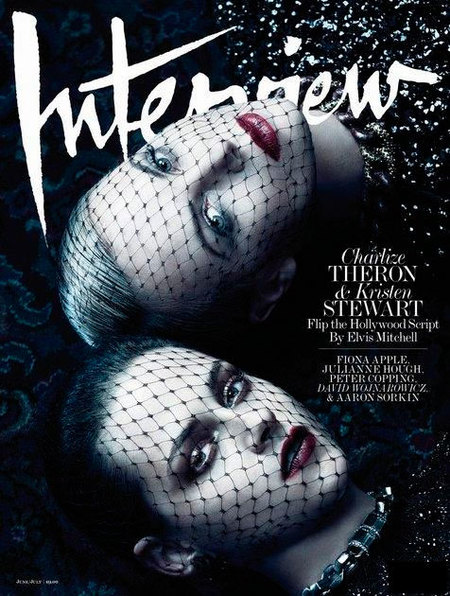Kristen Stewart y Charlize Theron en Interview, ¿quién es la buena y quién la mala?
