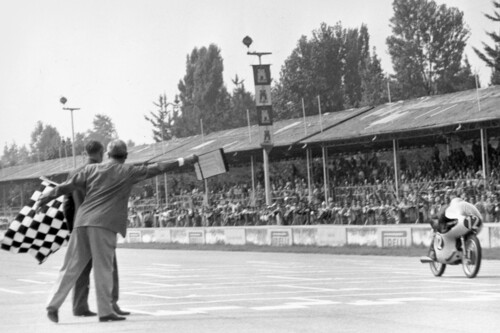 Cuando Ducati hacía motos de 125 cc, inventó los motores desmodrómicos y estuvo a punto de ganar el mundial 