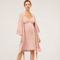 Camisones y pijamas de embarazada y de lactancia para estar cómoda en el hospital y en casa