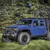 Mientras el Jeep Gladiator se sigue haciendo esperar, llega el brutal Top Dog Concept para el SEMA Show virtual