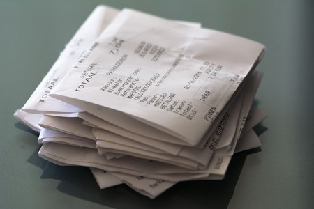 El bisfenol A está presente en los tickets de la compra, pero no hay motivos contrastados para la alarma