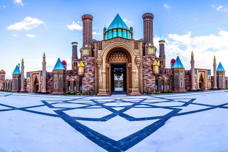 Wonderland Eurasia, el parque temático más grande de Asia y Europa, abre sus puertas en Turquía