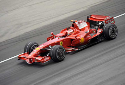 Raikkonen se ha quedado ¡sin gasolina!
