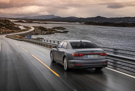 Audi A8 60 TFSIe quattro 2022