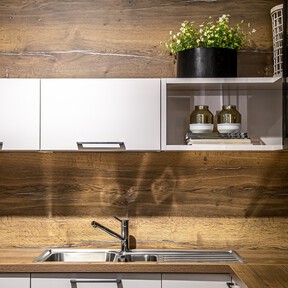 El miércoles 21 de octubre llega a Aldi la solución práctica y económica perfecta para iluminar con luces Led los armarios de la ropa o de la cocina por menos de 5 euros 