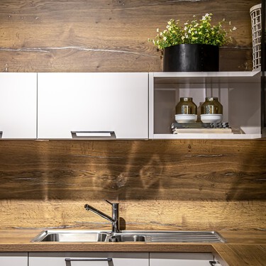 El miércoles 21 de octubre llega a Aldi la solución práctica y económica perfecta para iluminar con luces Led los armarios de la ropa o de la cocina por menos de 5 euros 
