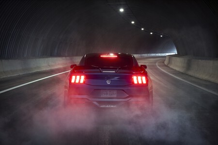 Ford Mustang Dark Horse 2023 2