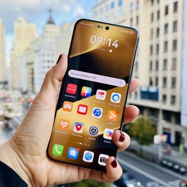 Llevo un mes usando el Huawei Pura 80 Ultra como móvil personal. (Casi) no echo nada de menos iOS ni Android