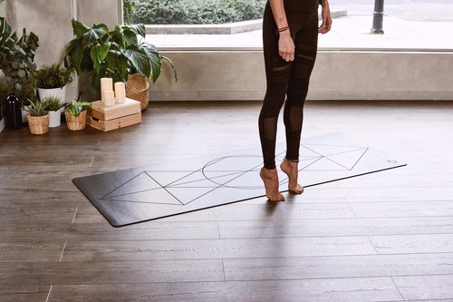 Quédate en casa: envío a domicilio en Decathlon con (casi) todo lo que necesitas para mantenerte en forma