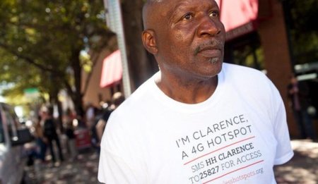 Personas sin hogar son empleados como puntos de acceso WiFi móviles en el SXSW