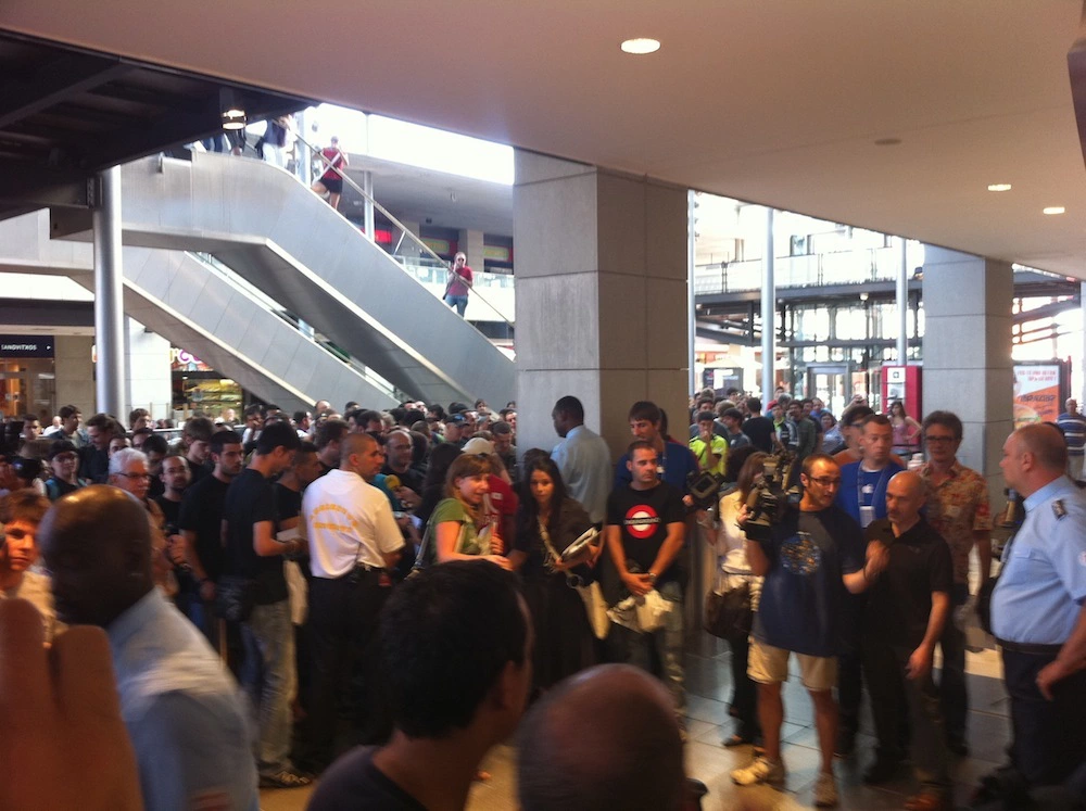 Foto de Inauguración Apple Store La Maquinista (32/93)