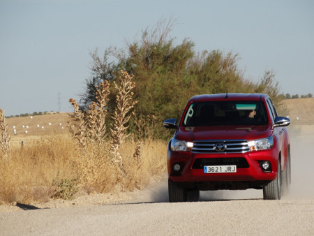 Prueba Toyota Hilux Exteriores Campo