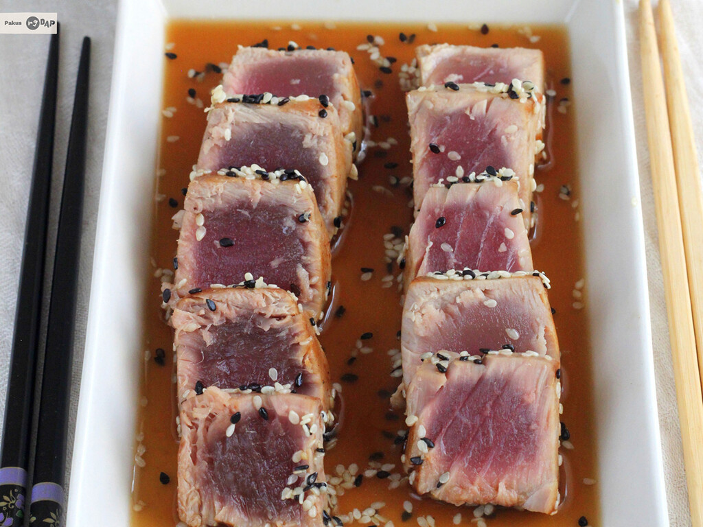 Qué es un tataki, cómo prepararlo y seis recetas para que te quede perfecto