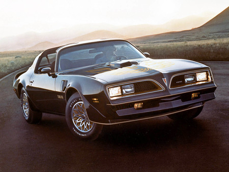 Pontiac: qué pasó con la marca de coches que inventó los muscle cars