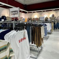 Levi's se adelanta al Black Friday con una oferta sorpresa: los vaqueros 511 que favorecen a todo el mundo ahora a mitad de precio  