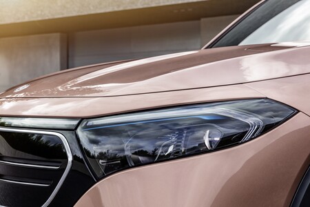 Mercedes Benz Eqb 2021 019