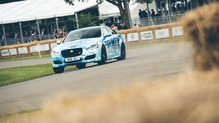 Jaguar muestra en el Goodwood Festival of Speed un XJR que pasa de 550 a 575 CV