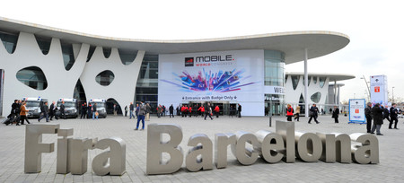 Éstos son los teléfonos que esperamos ver en el MWC 2018 de manos de Samsung, Huawei y compañía