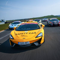 ¿Un McLaren 540C 'Safety Car'? Pues sí, en el British GT Championship