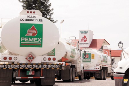 ¿Más cara o barata la gasolina? ¿Por qué sube el precio de la verificación vehicular en el DF?