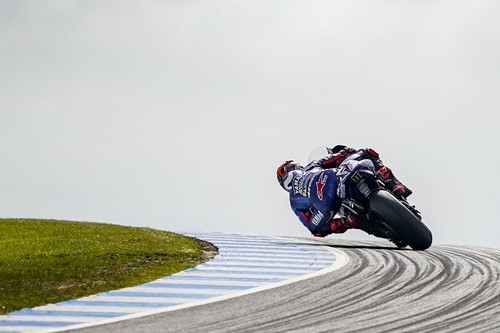 Maverick Viñales pone fin a la sequía de Yamaha y Marc Márquez sucumbe a la madición australiana