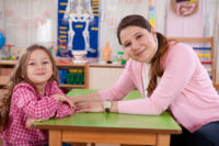 Regalos de fin de curso para los profesores de tus hijos, ¿si o no? La pregunta de la semana 