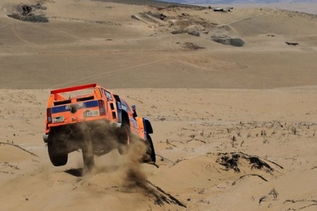 Segunda etapa para Robby Gordon, Nani Roma pierde el tercer puesto
