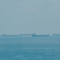 Há um congestionamento de superpetroleiros no Mar Vermelho: eles são a grande esperança mundial para desbloquear o Estreito de Ormuz 