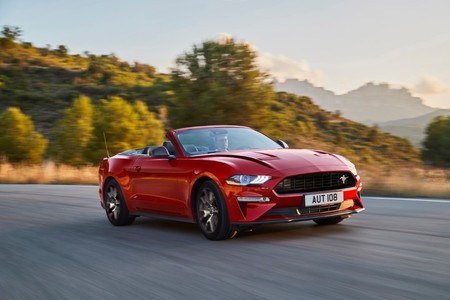 Ford lanza la edición Mustang55 del emblemático pony car