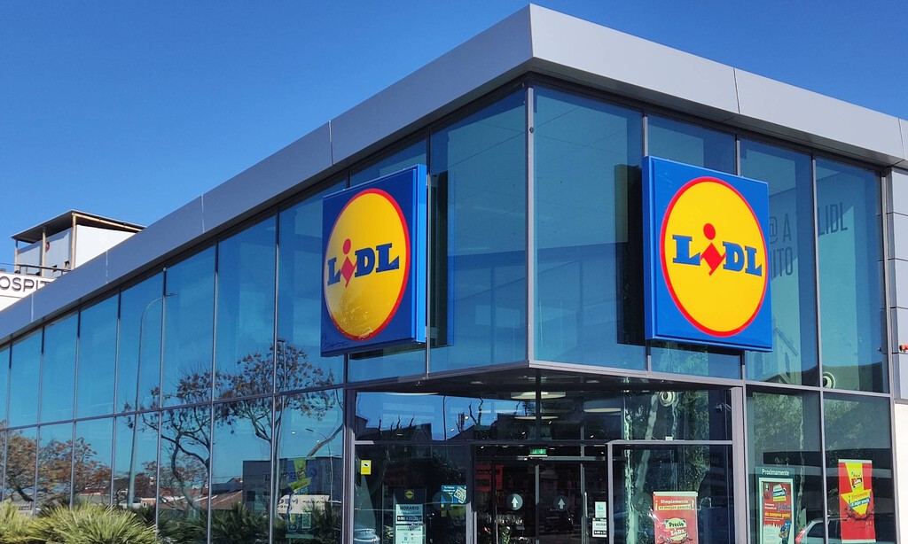 Mañana llega a Lidl este accesorio sin obras por menos de 9 euros que amplía el almacenaje en la ducha
