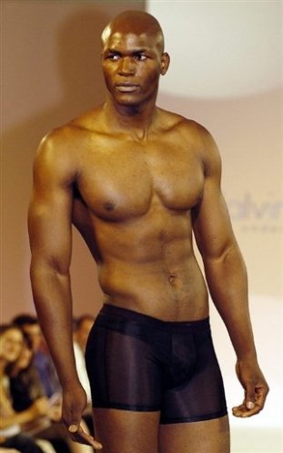 La semana de la Moda de Sao Paulo demanda un mínimo de modelos negros