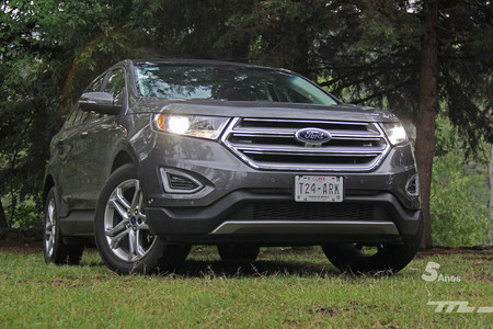 Ford Edge, a prueba: Un veterano del segmento muy capaz de mantenerse al día
