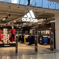 El outlet de Adidas rebaja a mitad de precio las zapatillas retro perfectas para solucionar cualquier look de otoño 