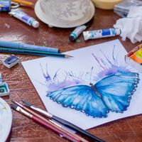 La obsesión por rendir al máximo en el trabajo cede terreno frente a una alternativa más divertida: las manualidades