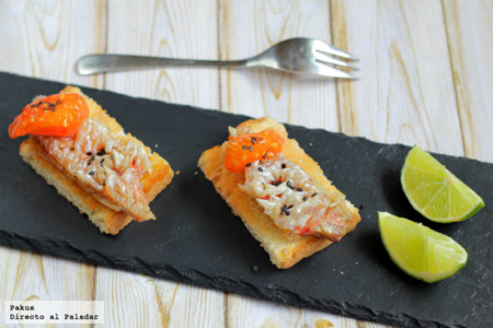 Pincho de salmonetes con escamas comestibles. Receta de aperitivo