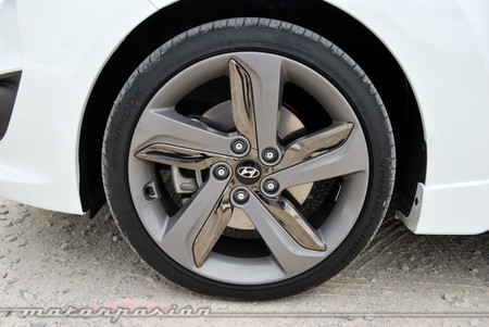 Hyundai Veloster Turbo